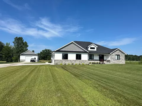 80601 Capac Rd, Armada, MI 48005