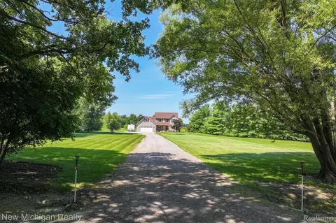 10464 Mcwain Rd, Grand Blanc, MI 48439