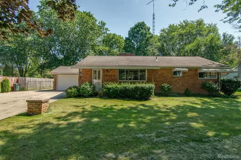 3154 Amelia Ave, Mount Morris, MI 48433