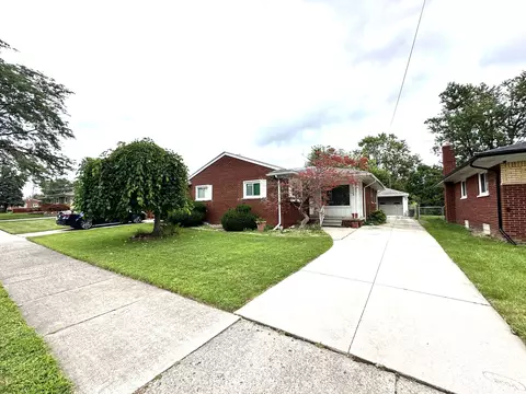 8134 Lochdale St, Dearborn Heights, MI 48127