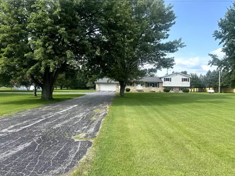 6220 Millington Rd, Arbela, MI 48746