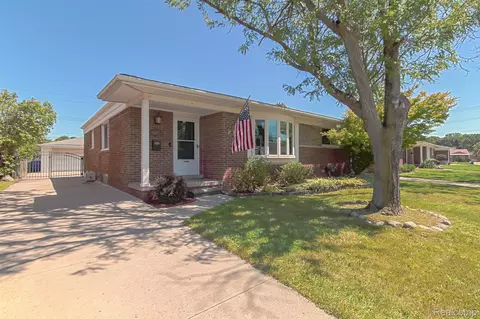 18207 Winsome, Fraser, MI 48026