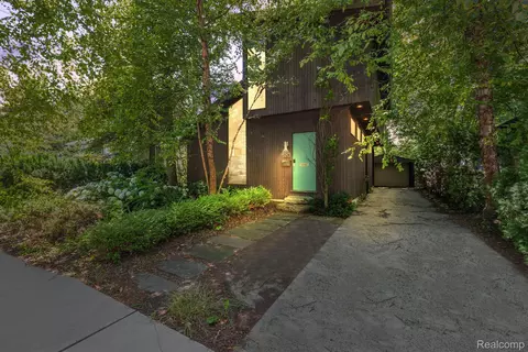 520 S Alexander Ave, Royal Oak, MI 48067
