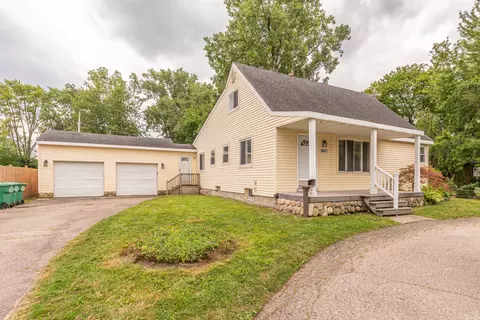 28427 Hennepin St, Garden City, MI 48135