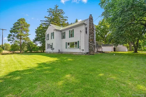 15383 Wood Rd, Lansing, MI 48906