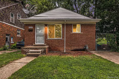 8566 Cloverlawn St, Detroit, MI 48204