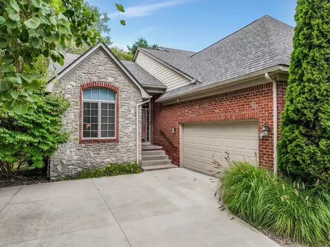 4703 Oakhurst Ridge Rd, Independence, MI 48348