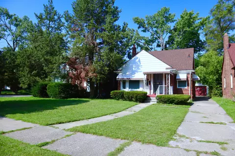 16511 Winthrop St, Detroit, MI 48235