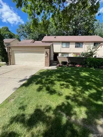 23181 Farmington Rd, Farmington, MI 48336