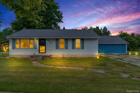 660 S Almont Ave, Imlay City, MI 48444