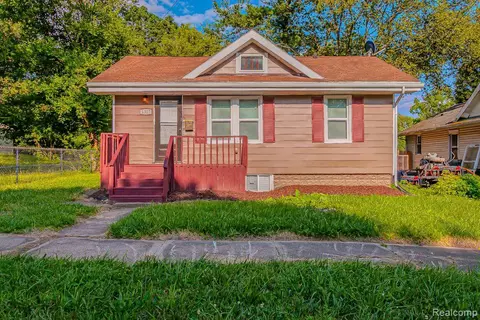 1317 Clancy Ave, Flint, MI 48503