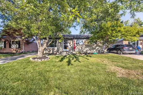 15106 Arcola St, Livonia, MI 48154
