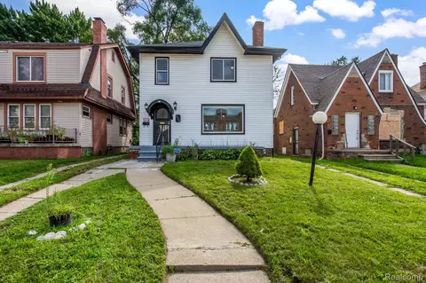 14748 Woodmont Ave, Detroit, MI 48227