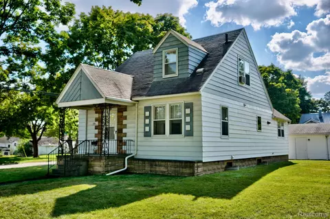 1701 N Cumberland St, Flint, MI 48506