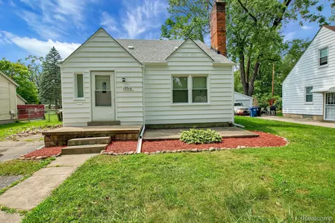 19915 Lennane St, Redford, MI 48240