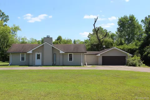 25180 Ravine St, Southfield, MI 48033