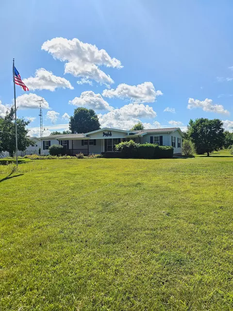 3413 S Barnes Lake Rd, Marathon, MI 48421