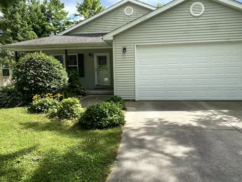 3167 Washington St, Fort Gratiot, MI 48059