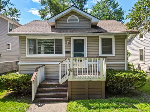 309 Curry Ave, Royal Oak, MI 48067