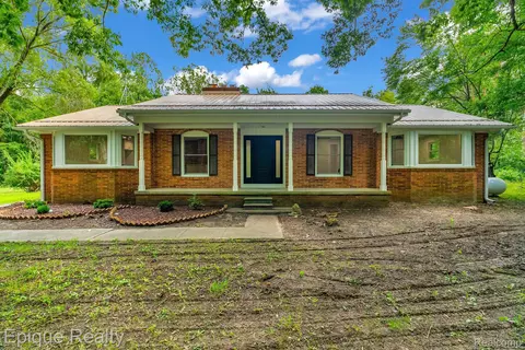 12811 Foley Rd, Emmett, MI 48022