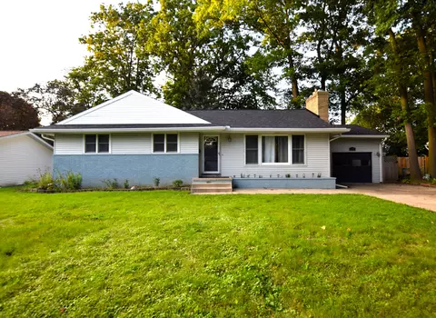600 Maxine Dr, Davison, MI 48423