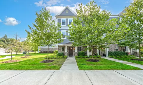415 Glendale Ln, Ferndale, MI 48220