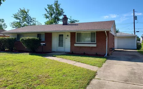 36131 Avondale St, Westland, MI 48186