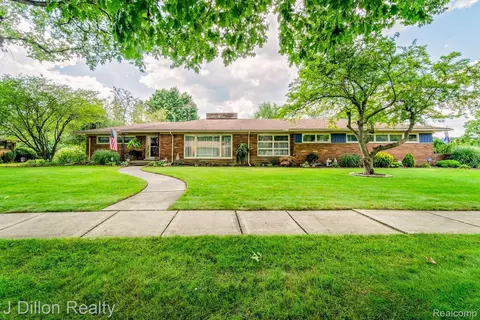 26275 Graham Rd, Redford, MI 48239