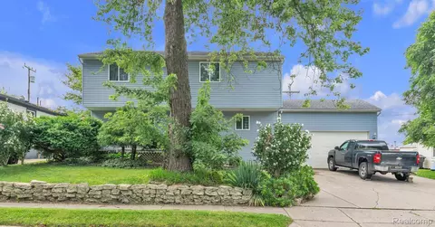 45 S Merrimac St, Pontiac, MI 48340