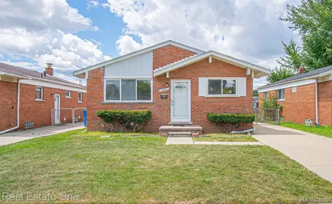 5991 N Waverly St, Dearborn Heights, MI 48127