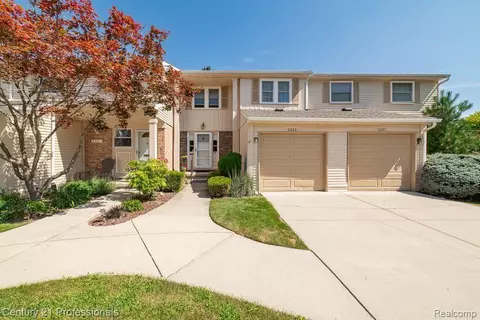 5395 Breeze Hl, Troy, MI 48098