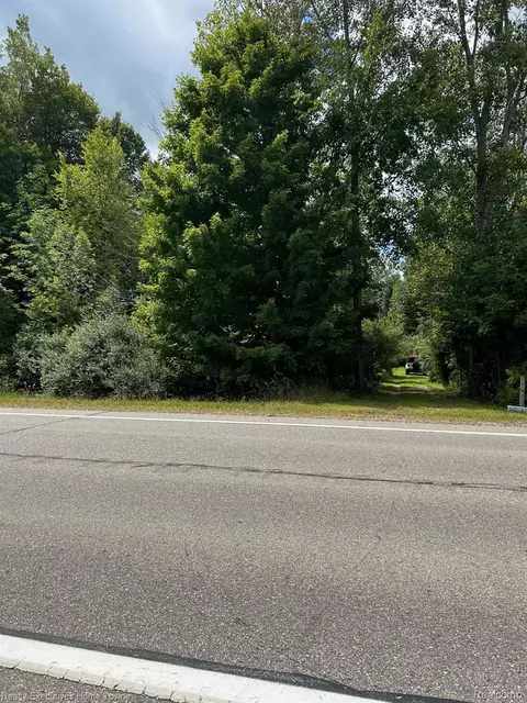 7740 Brockway Rd, Speaker, MI 48454
