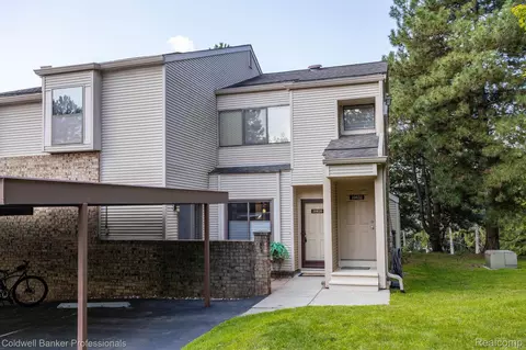 20820 Taft Rd, Northville, MI 48167