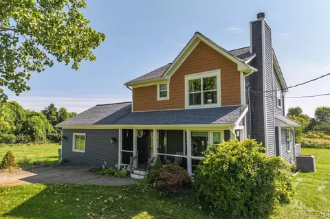 7144 Eveline Dr, Rose, MI 48442