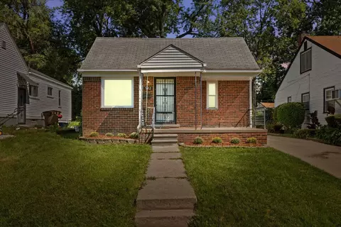 982 Berwick Blvd, Pontiac, MI 48341