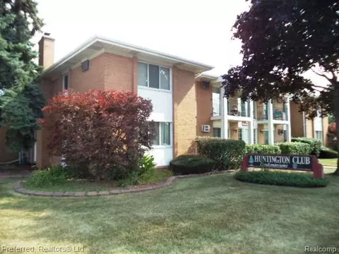 8105 Huntington St #4, Westland, MI 48185
