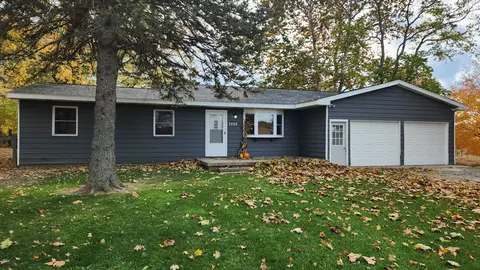 7530 Bennett Lake Rd, Deerfield, MI 48430