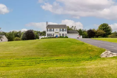 10575 Whistler Pkwy, Rose, MI 48442