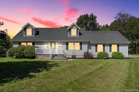 1288 Taylor Rd, Brighton, MI 48114