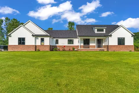 7581 Jorden Rd, Yale, MI 48097