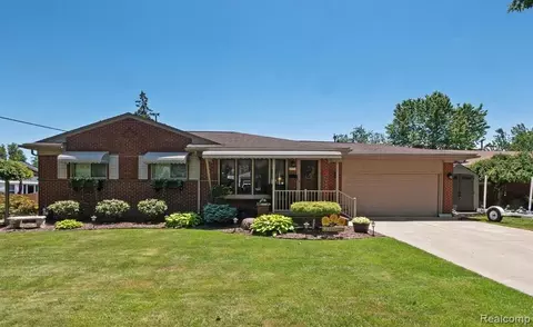 2921 Bates, Trenton, MI 48183
