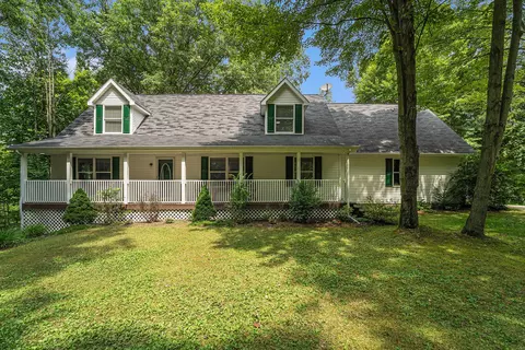 1725 Parker Rd, Rose, MI 48442