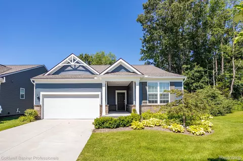 4588 Reserve Way, Brighton, MI 48116