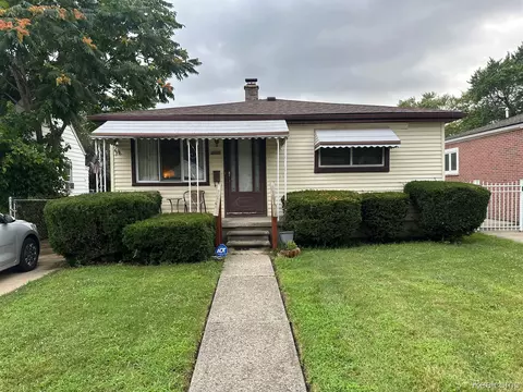 4976 Bedford St, Dearborn Heights, MI 48125