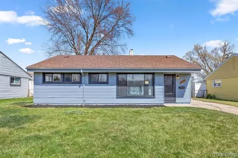29784 Winter Dr, Garden City, MI 48135
