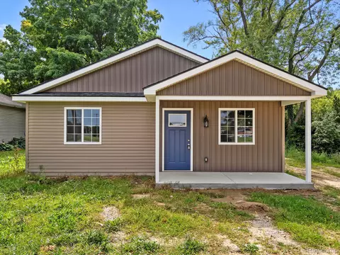 3089 Pontiac Lake Rd, Waterford, MI 48328