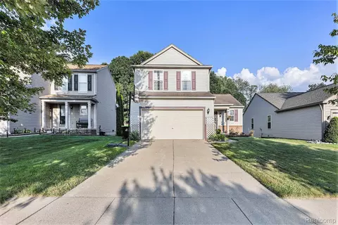 1630 Marshbank Dr, Pontiac, MI 48340