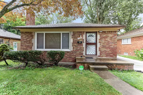 19939 Lesure St, Detroit, MI 48235