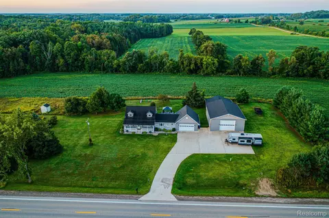11160 E Gladwin Rd, Arthur, MI 48624
