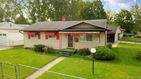 2021 Daron, Mount Morris, MI 48505